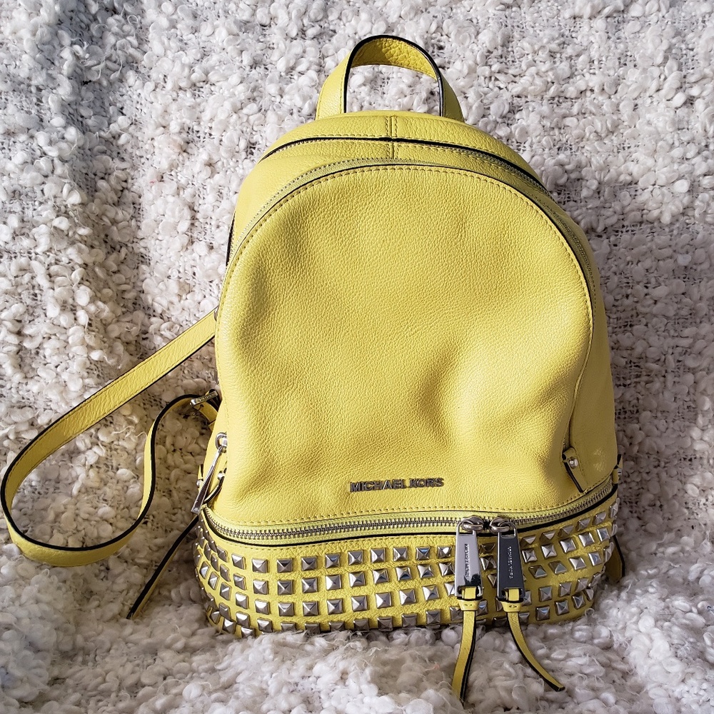 Michael Kors backpack 🌟💛💐